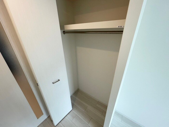 物件内観写真17　(収納)