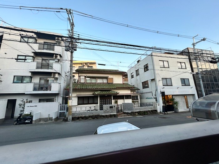 物件内観写真22　(室内からの展望)