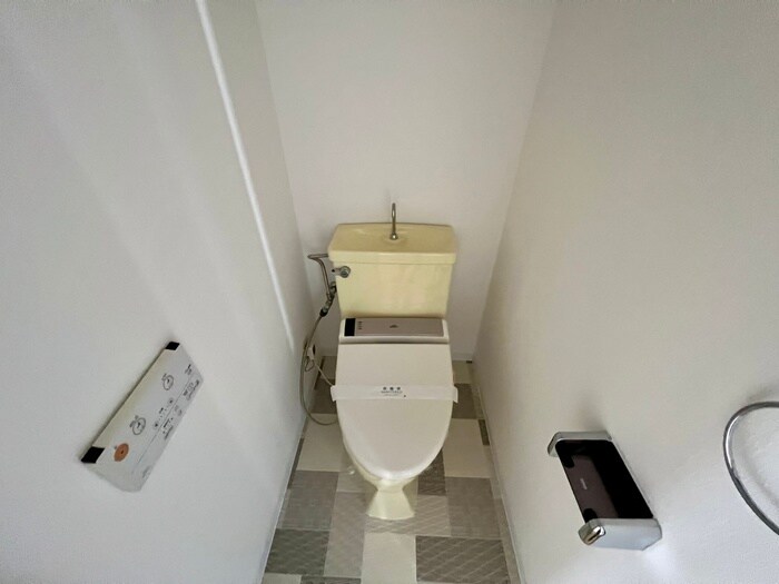 物件内観写真12　(トイレ)