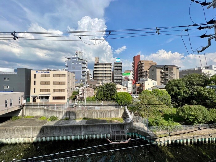 物件内観写真22　(室内からの展望)