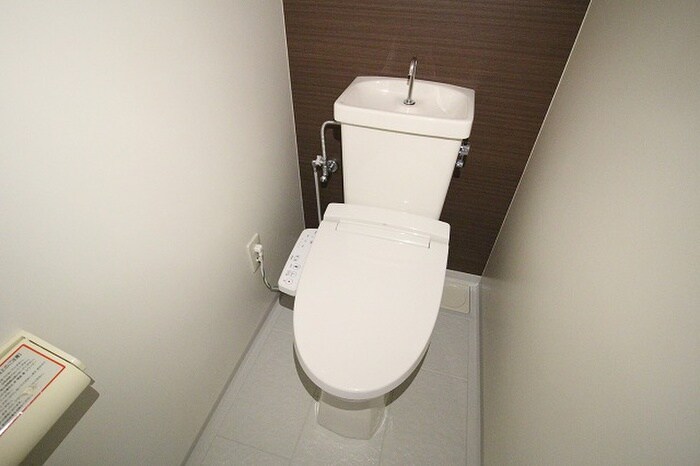 物件内観写真9　(トイレ)