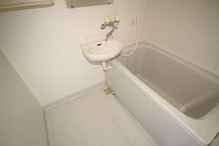 物件内観写真10　(バス／シャワールーム等)