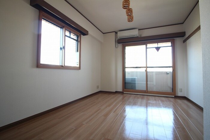 物件内観写真13　(居室)