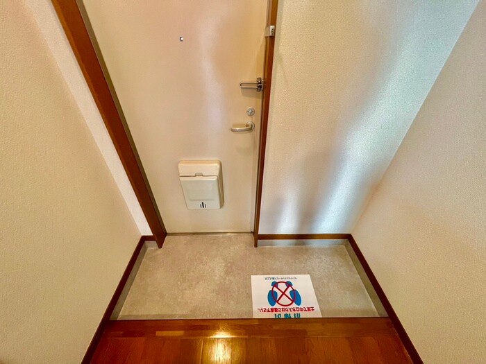 物件内観写真20　(玄関)