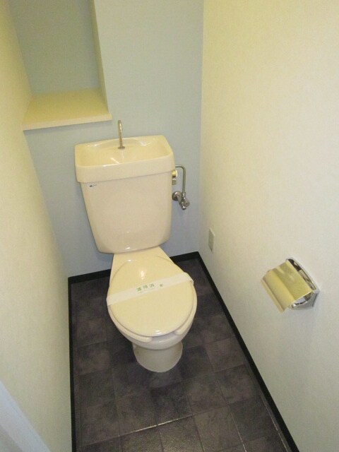 物件内観写真14　(トイレ)