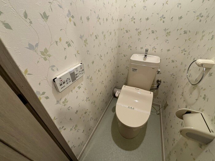 物件内観写真11　(トイレ)