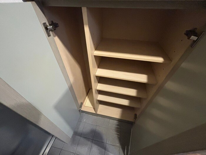 物件内観写真15　(靴箱)