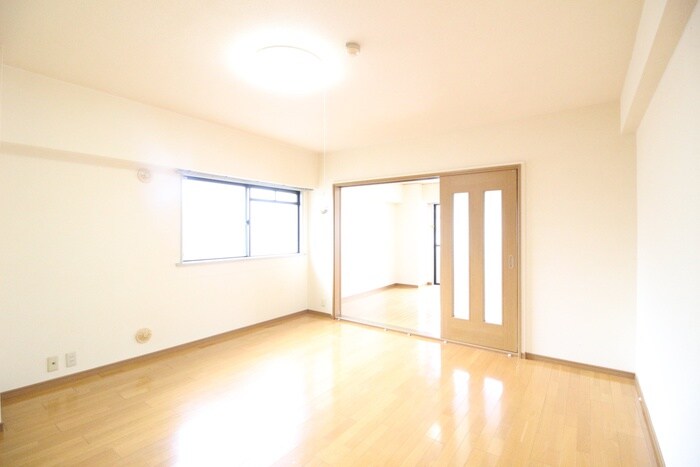 物件内観写真5　(居室)