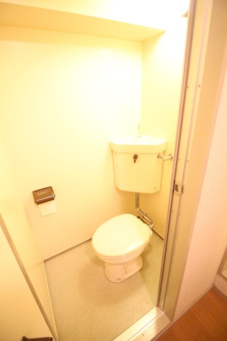 物件内観写真9　(トイレ)