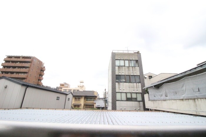 物件内観写真14　(室内からの展望)