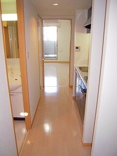 物件内観写真13　(廊下)