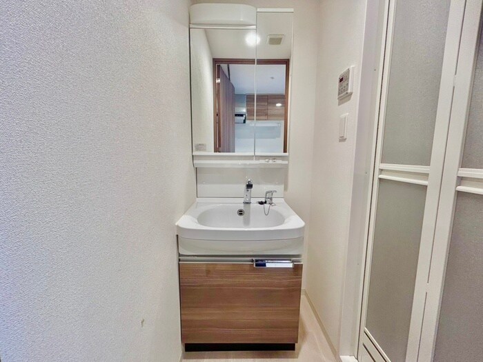 物件内観写真11　(洗面)