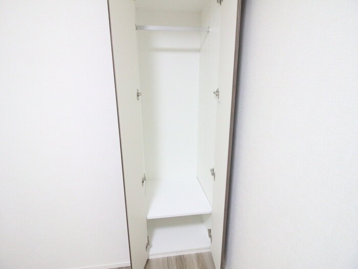 物件内観写真11　(収納)