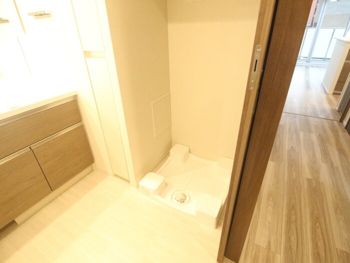 物件内観写真14　(洗濯機置場)