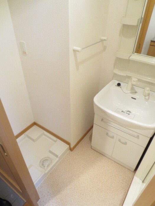 物件内観写真4　(居室)