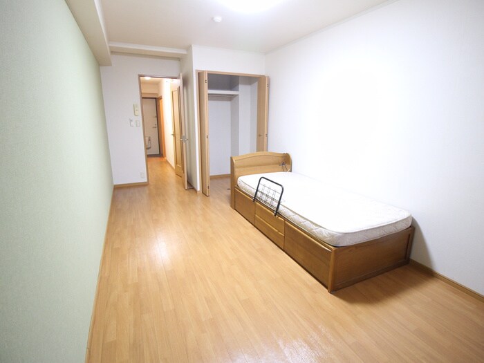 物件内観写真6　(居室)