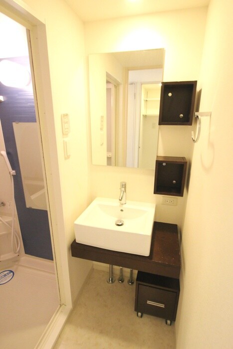 物件内観写真9　(洗面)