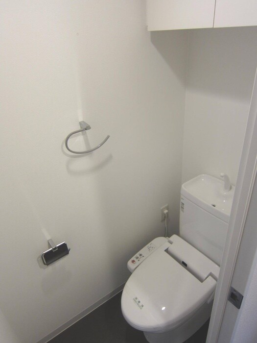 物件内観写真11　(トイレ)