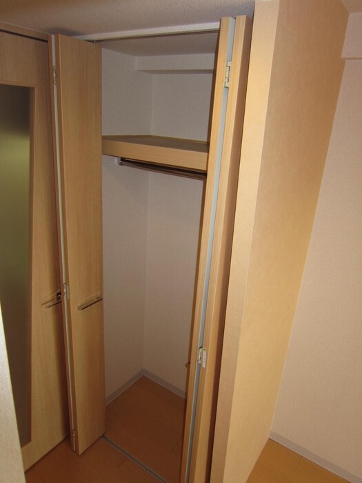 物件内観写真12　(収納)