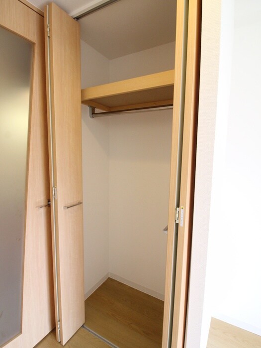 物件内観写真13　(収納)