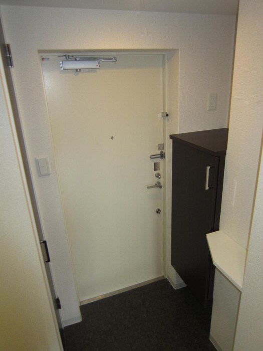 物件内観写真15　(玄関)