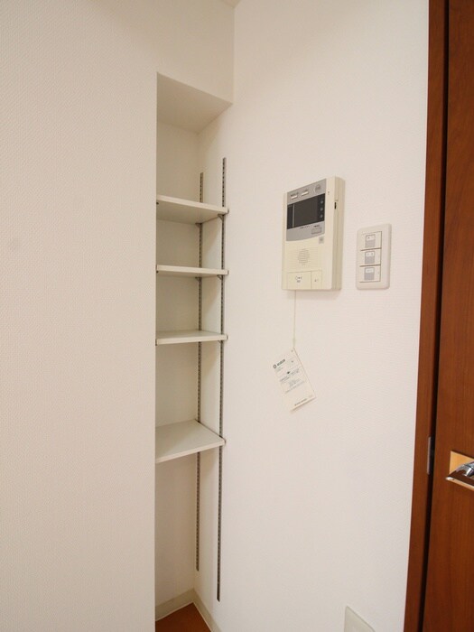 物件内観写真15　(収納)