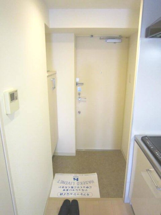 物件内観写真15　(玄関)