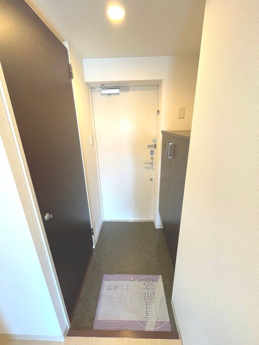 物件内観写真15　(玄関)