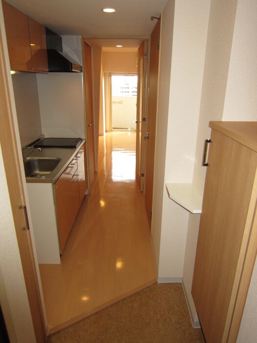 物件内観写真16　(玄関)