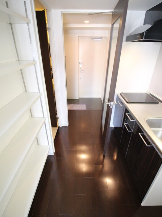 物件内観写真16　(玄関)