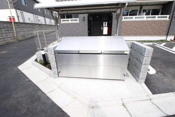 物件外観写真4　(建物設備)