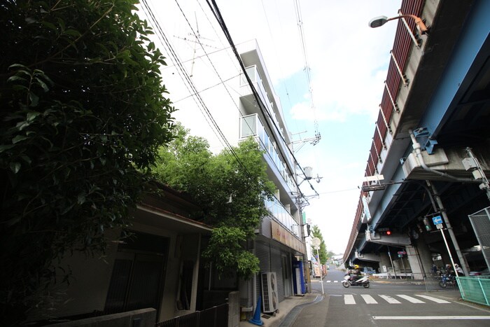 物件外観写真2　(外観写真)