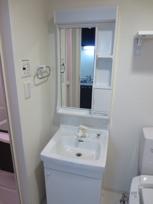 物件内観写真12　(洗面)