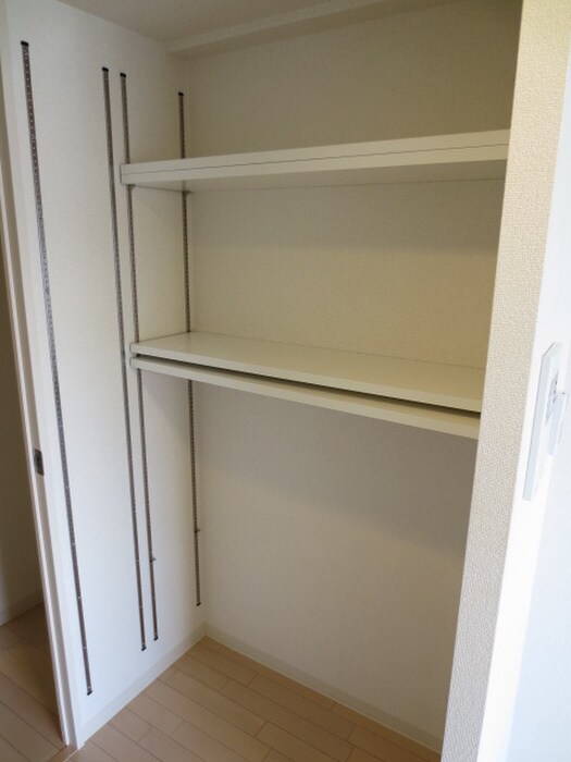 物件内観写真14　(収納)