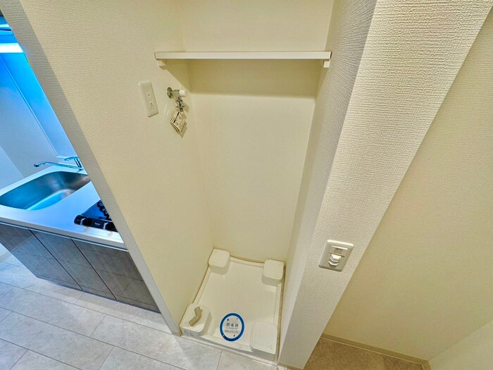 物件内観写真14　(洗濯機置場)