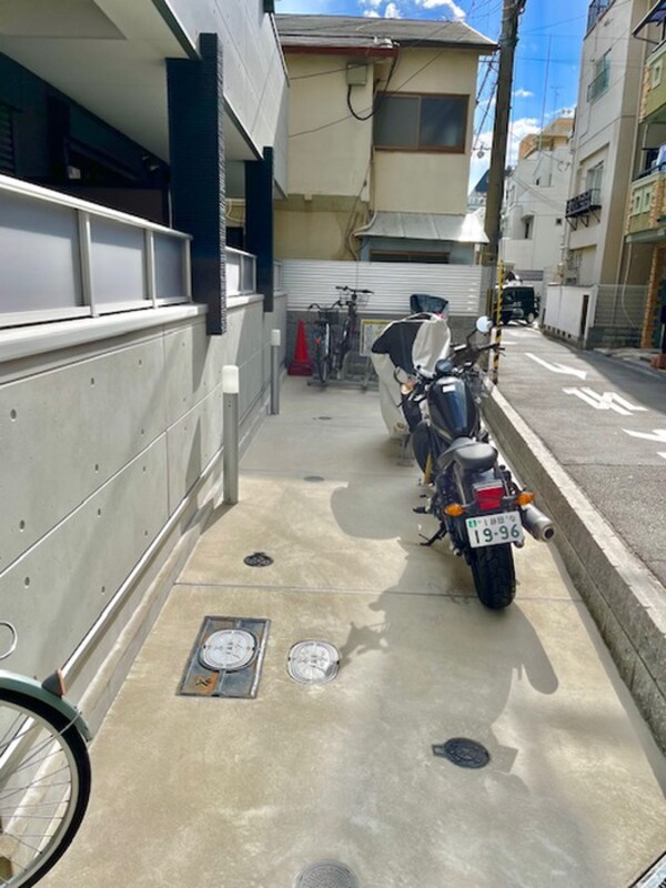 バイク置き場