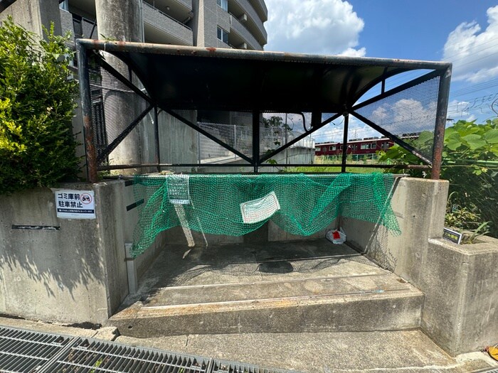 物件外観写真6　(建物設備)