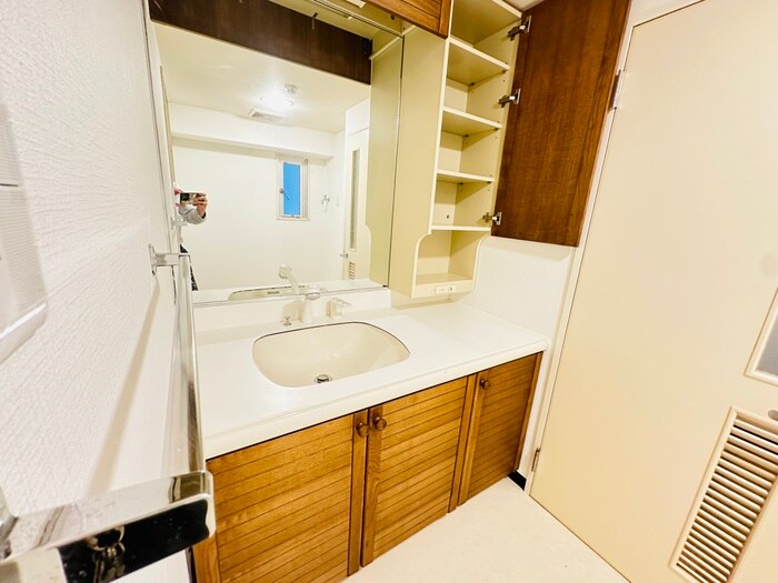 物件内観写真10　(洗面)