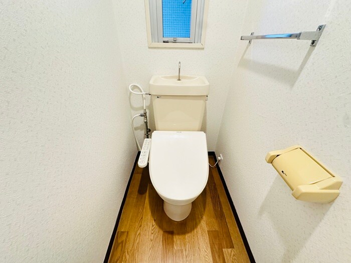 物件内観写真12　(トイレ)