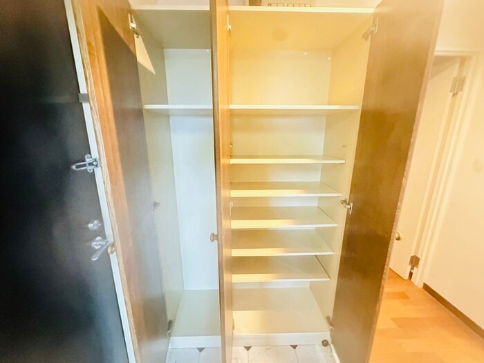 物件内観写真20　(靴箱)