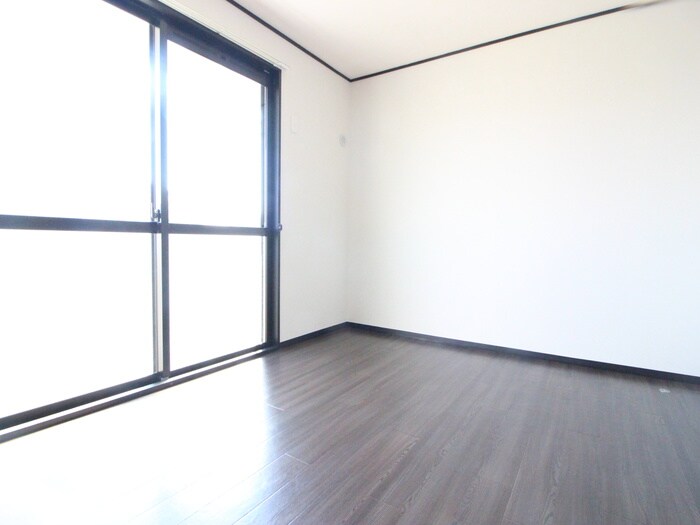 物件内観写真12　(居室)