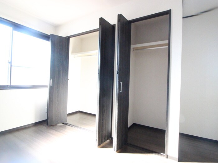 物件内観写真16　(収納)