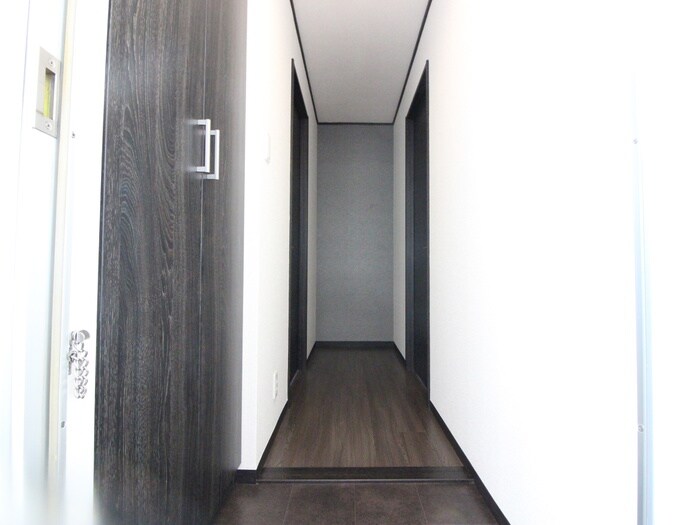 物件内観写真18　(廊下)