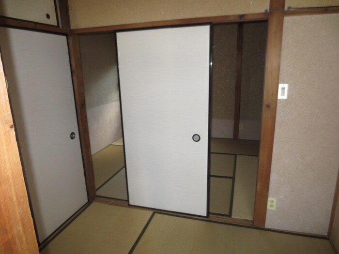 物件内観写真7　(居室)