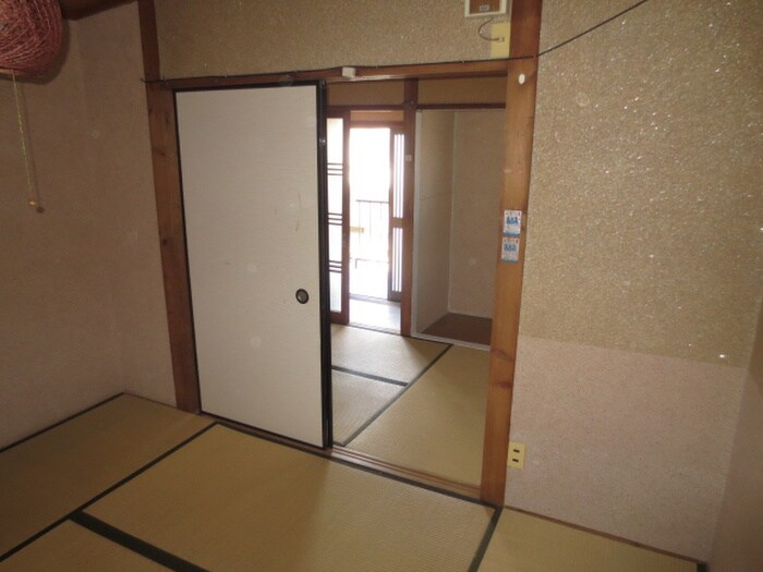 物件内観写真13　(居室)