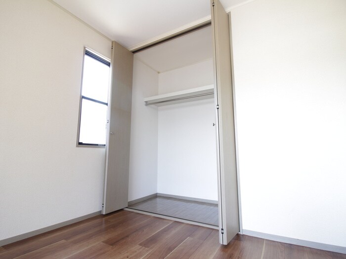 物件内観写真15　(収納)