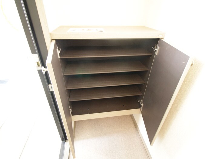 物件内観写真18　(靴箱)