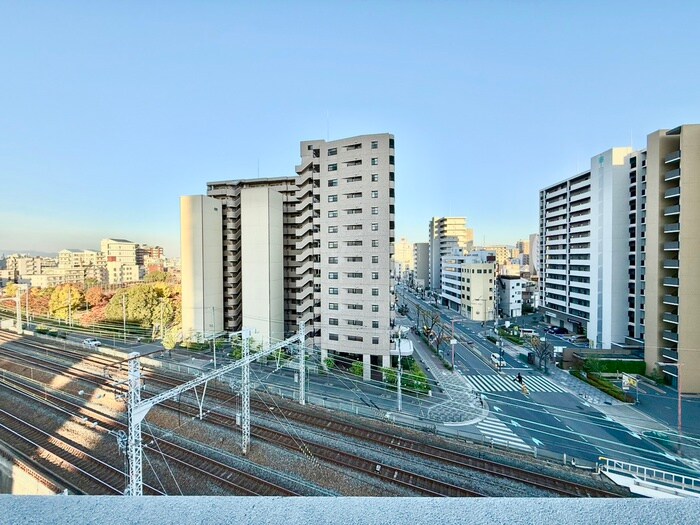 物件内観写真12　(室内からの展望)