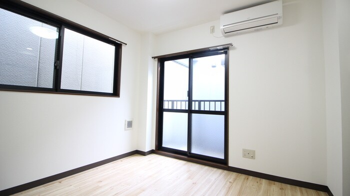 物件内観写真11　(居室)