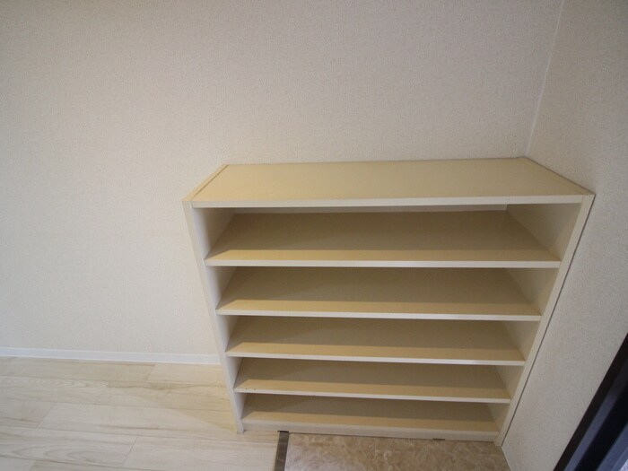 物件内観写真18　(靴箱)